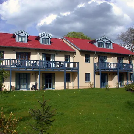 Neu Eingerichtete Mit Suedterrasse, Garten Holiday home